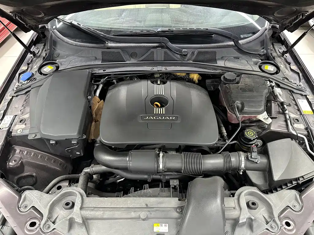 Jaguar XF — миниатюра 20