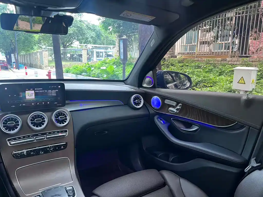 Mercedes-Benz GLC — миниатюра 12