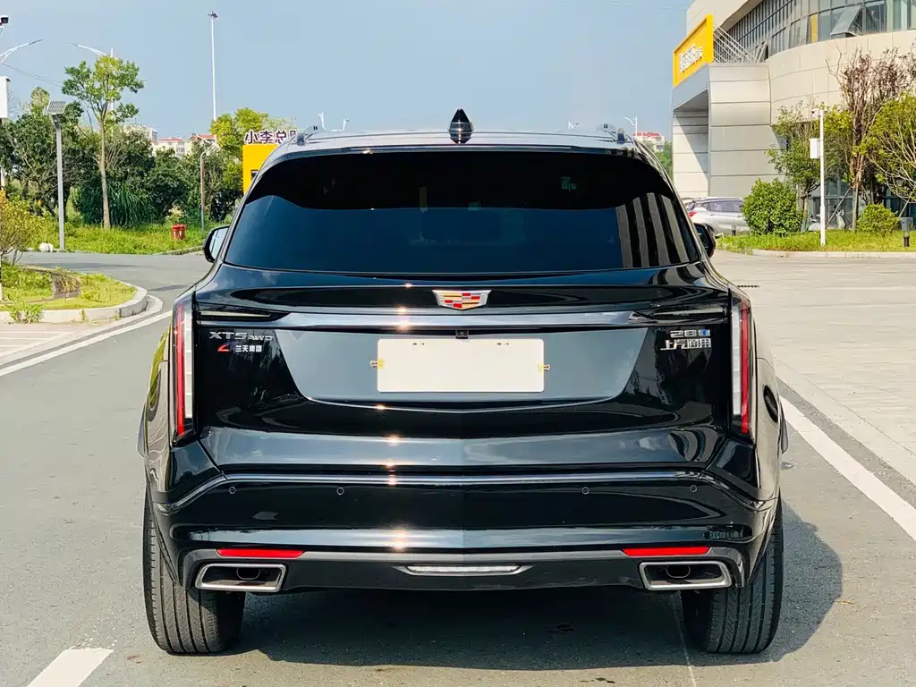Cadillac XT5 — миниатюра 5