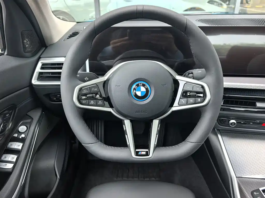 BMW i3 — миниатюра 7