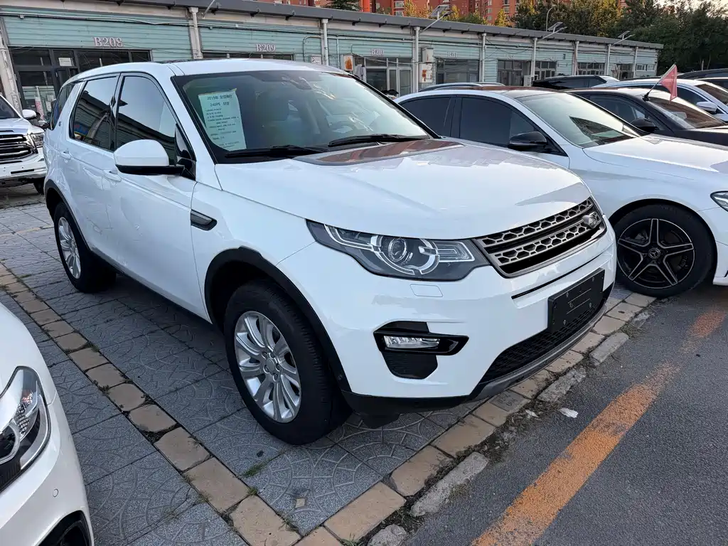 Land Rover Discovery Sport — миниатюра 2