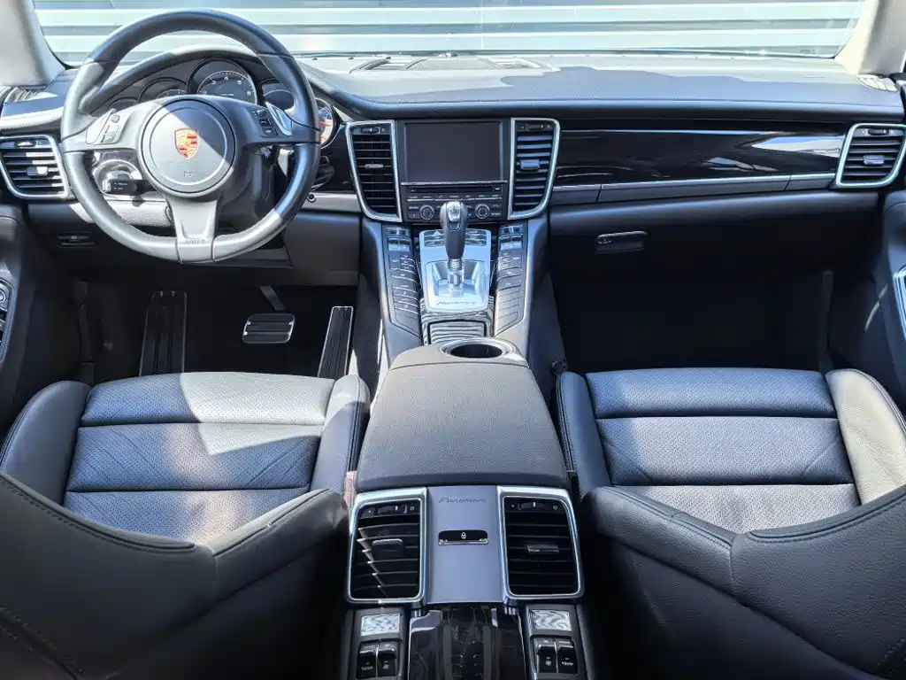 Porsche Panamera — миниатюра 5