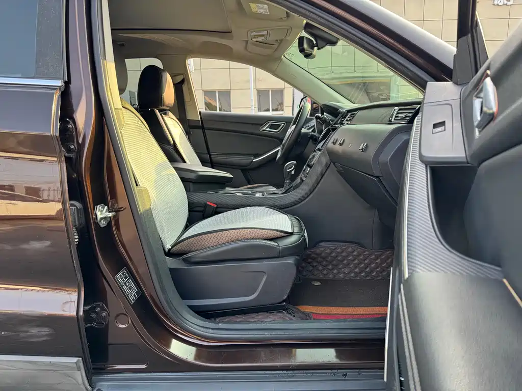 JIANGLING YUSHENG S330