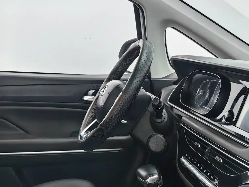 GAC Motor Trumpchi M6 — миниатюра 22