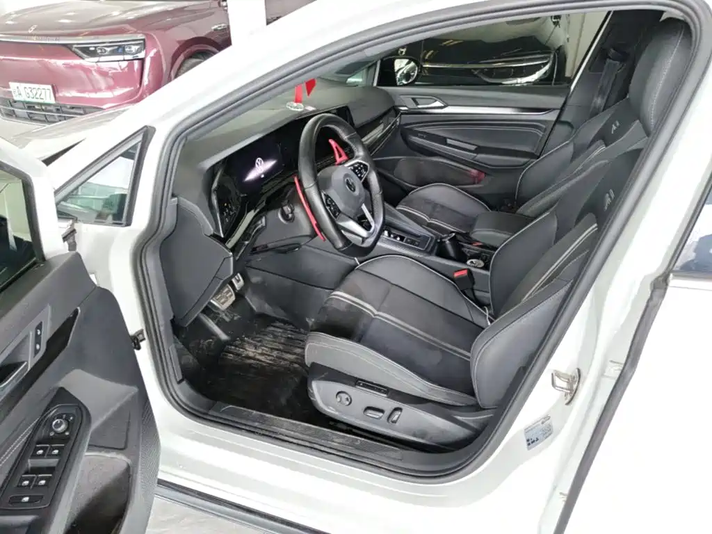 Volkswagen Golf — миниатюра 16