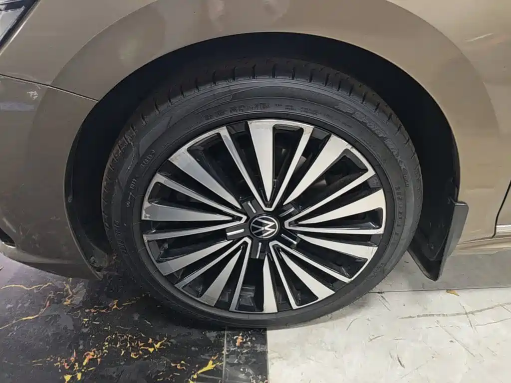 Volkswagen Passat — миниатюра 23