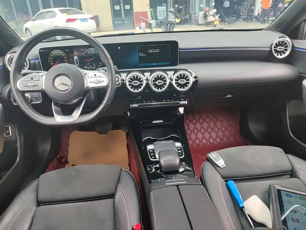 Mercedes-Benz A-Class — миниатюра 10