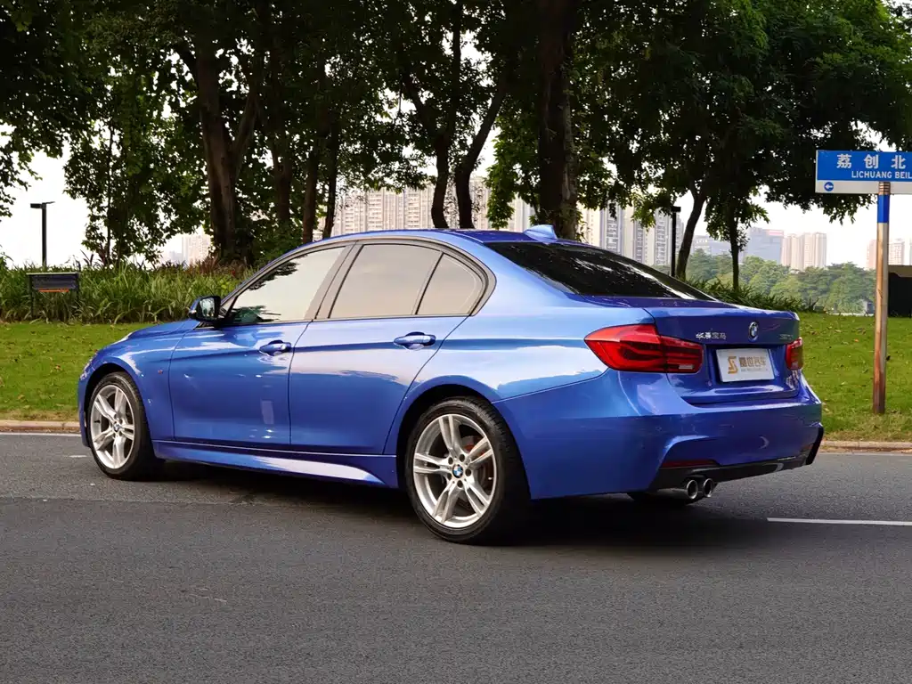 BMW 3 Series — миниатюра 11