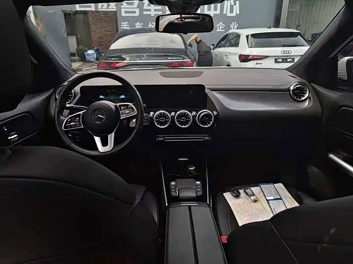 Mercedes-Benz GLA — миниатюра 7