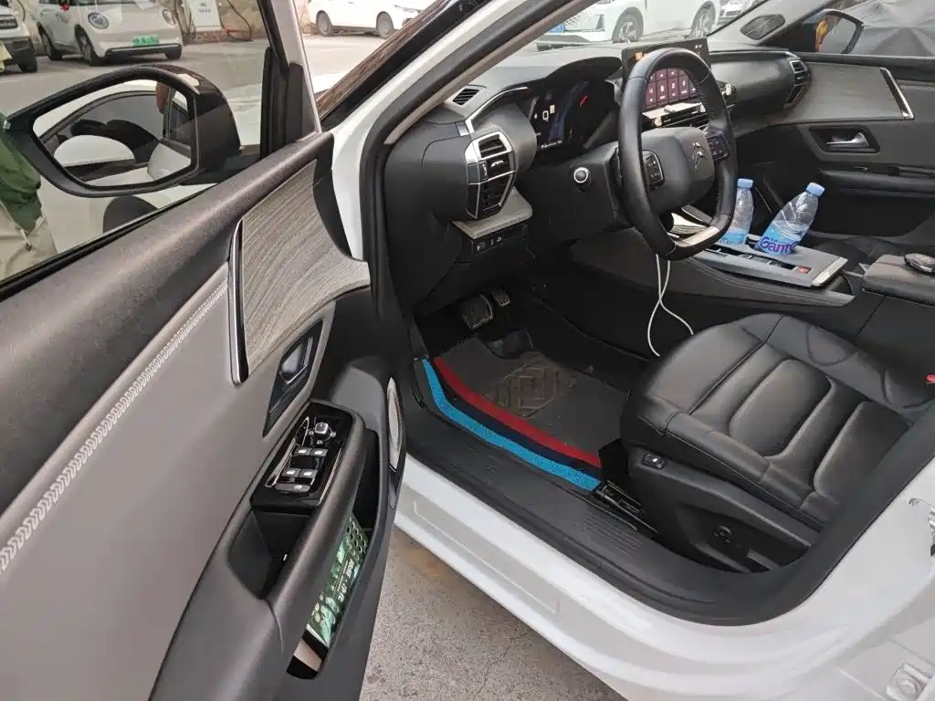 Citroen C5 X — миниатюра 12