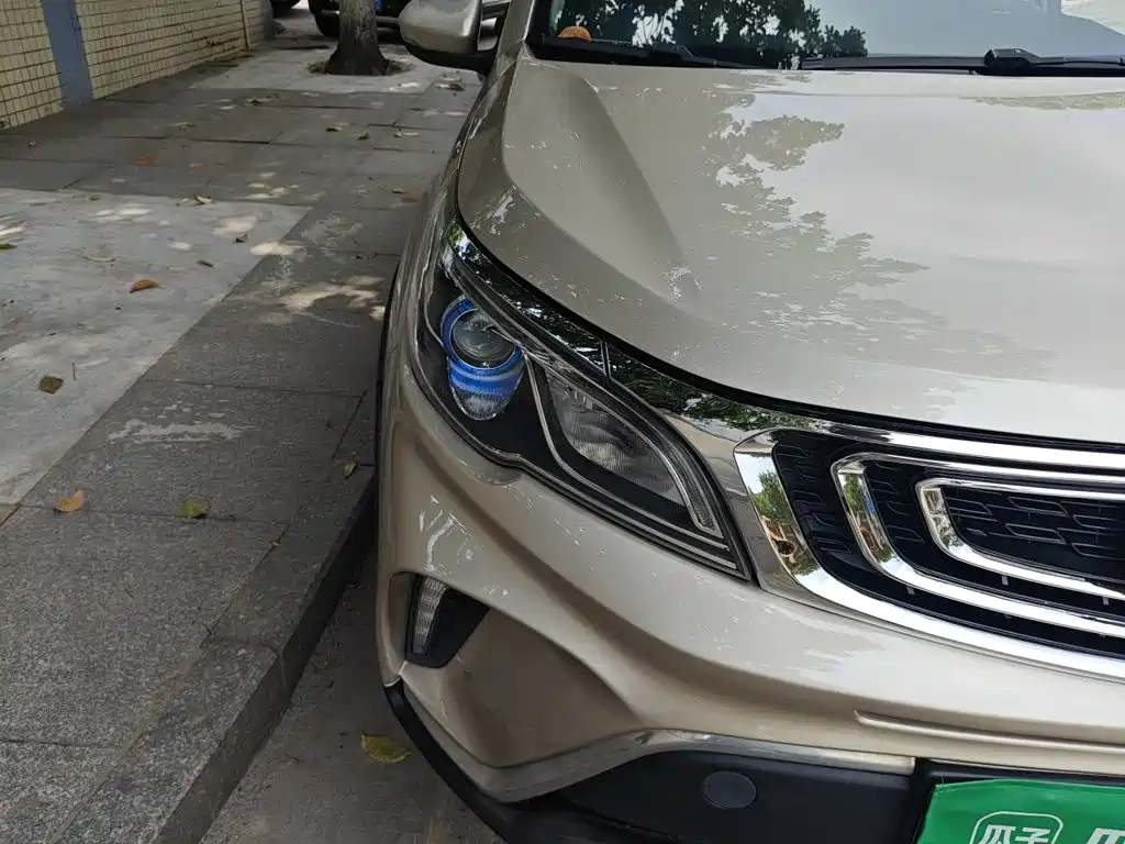 Geely Vision X3 — миниатюра 7