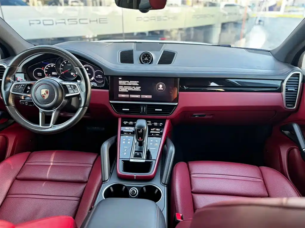Porsche Cayenne — миниатюра 9