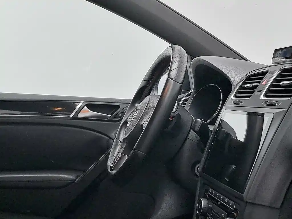 Volkswagen Golf GTI — миниатюра 22