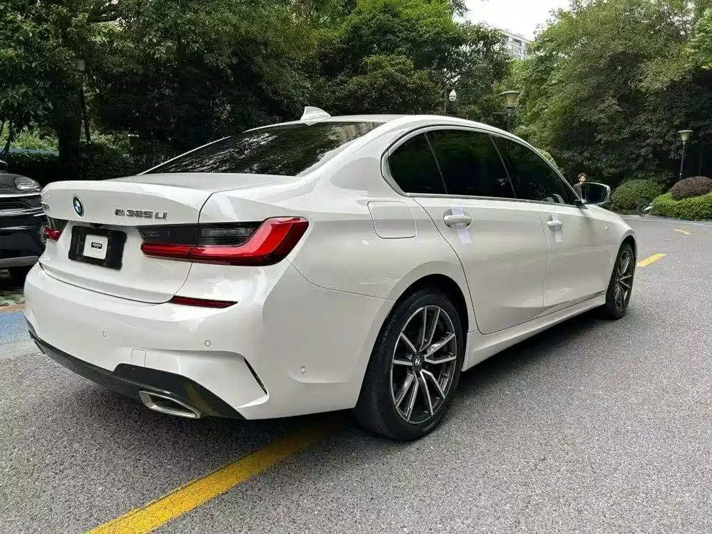 BMW 3 Series — миниатюра 5