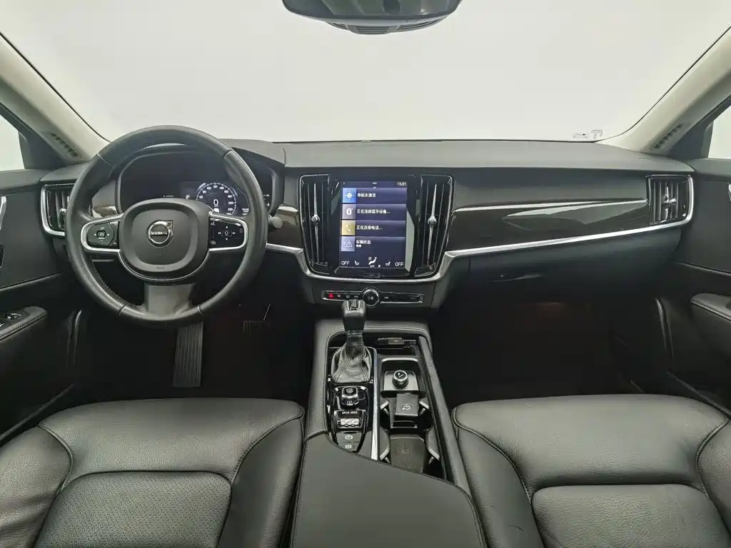 Volvo S90 — миниатюра 5