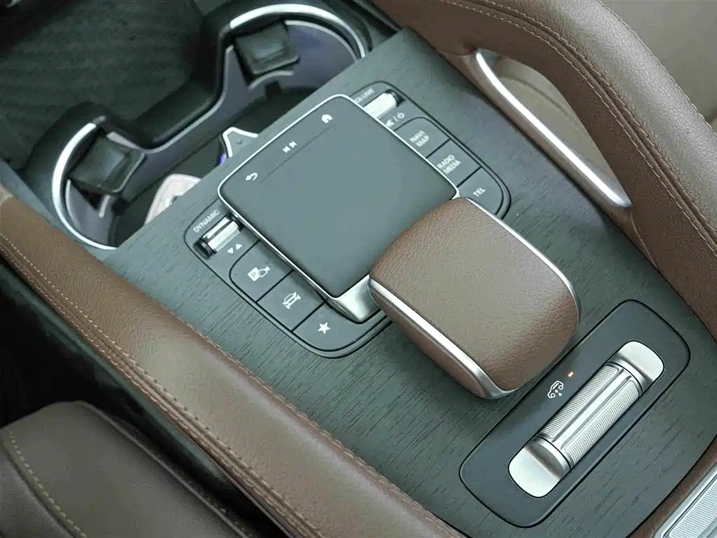 Mercedes-Benz GLS — миниатюра 10