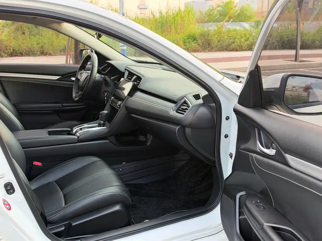 Honda Civic — миниатюра 13