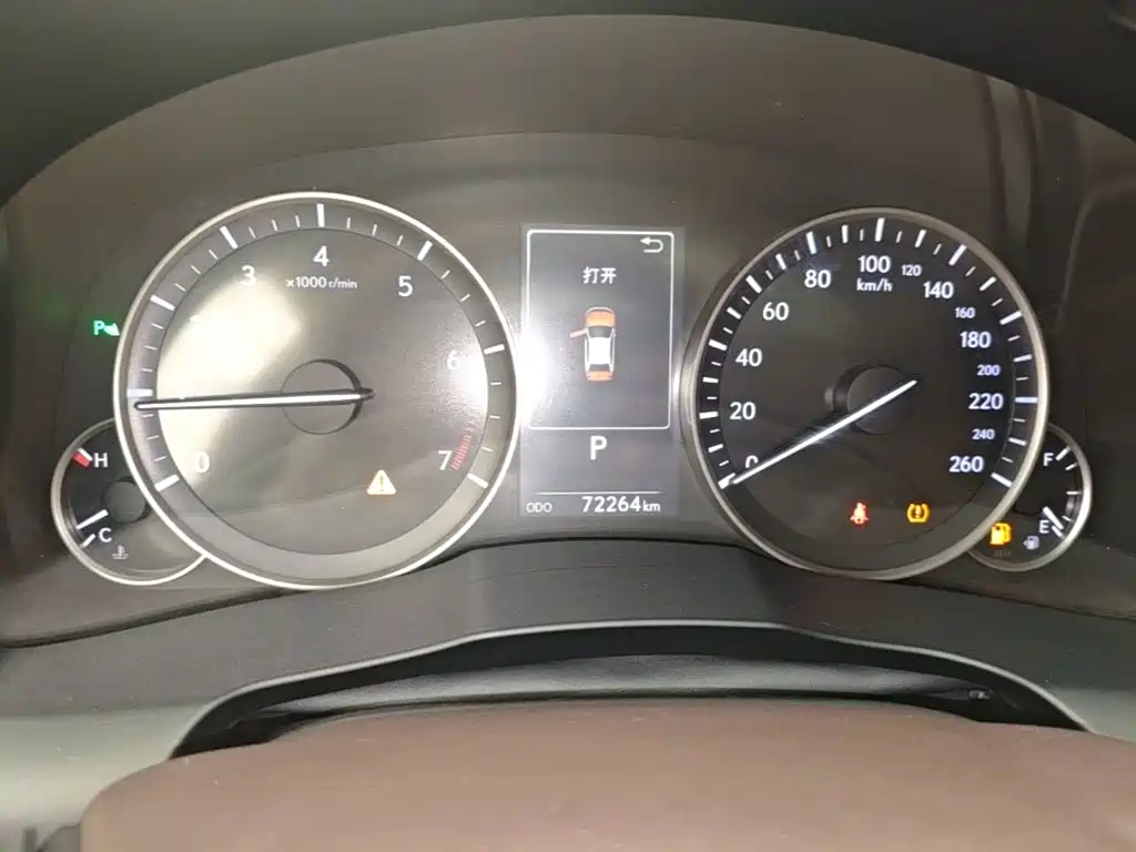 Lexus ES — миниатюра 5