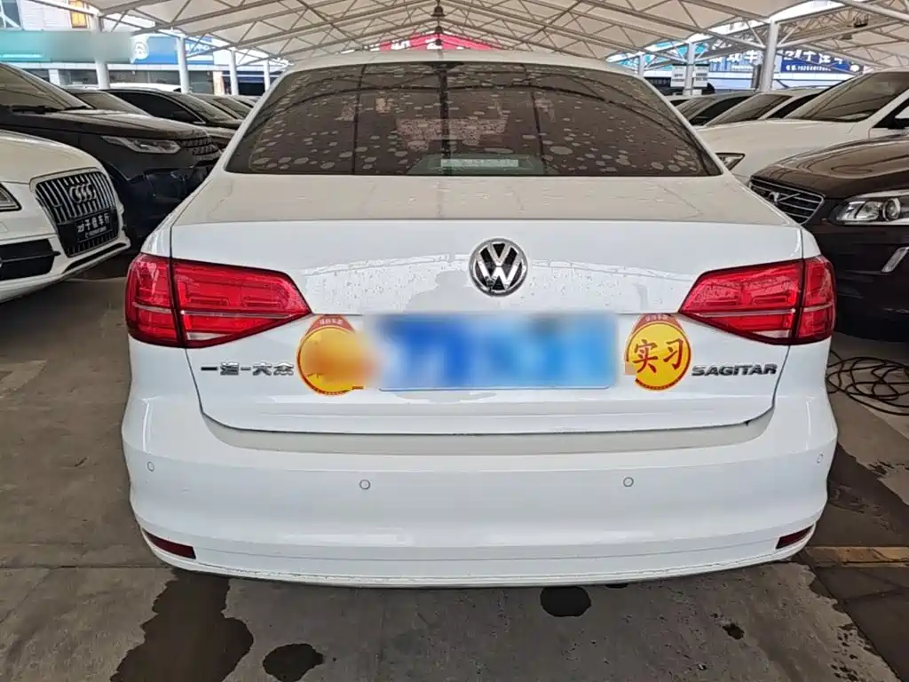 Volkswagen Sagitar — миниатюра 6