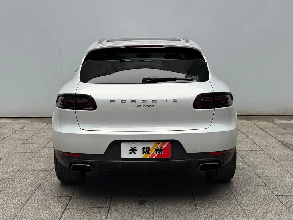 Porsche Macan — миниатюра 6