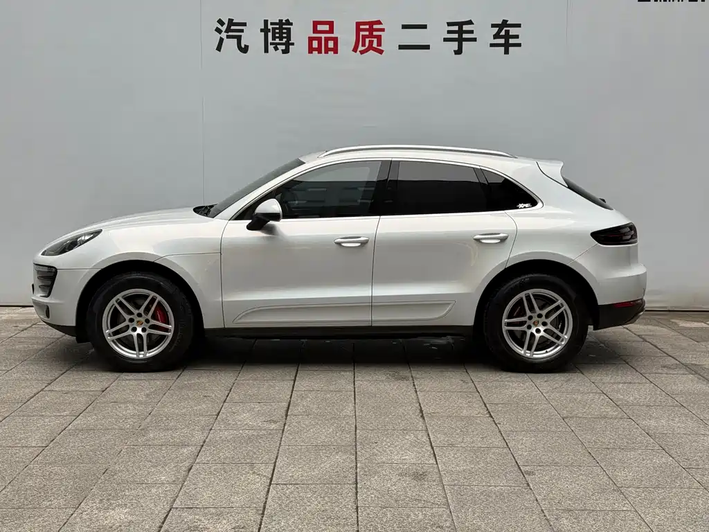 Porsche Macan — миниатюра 8