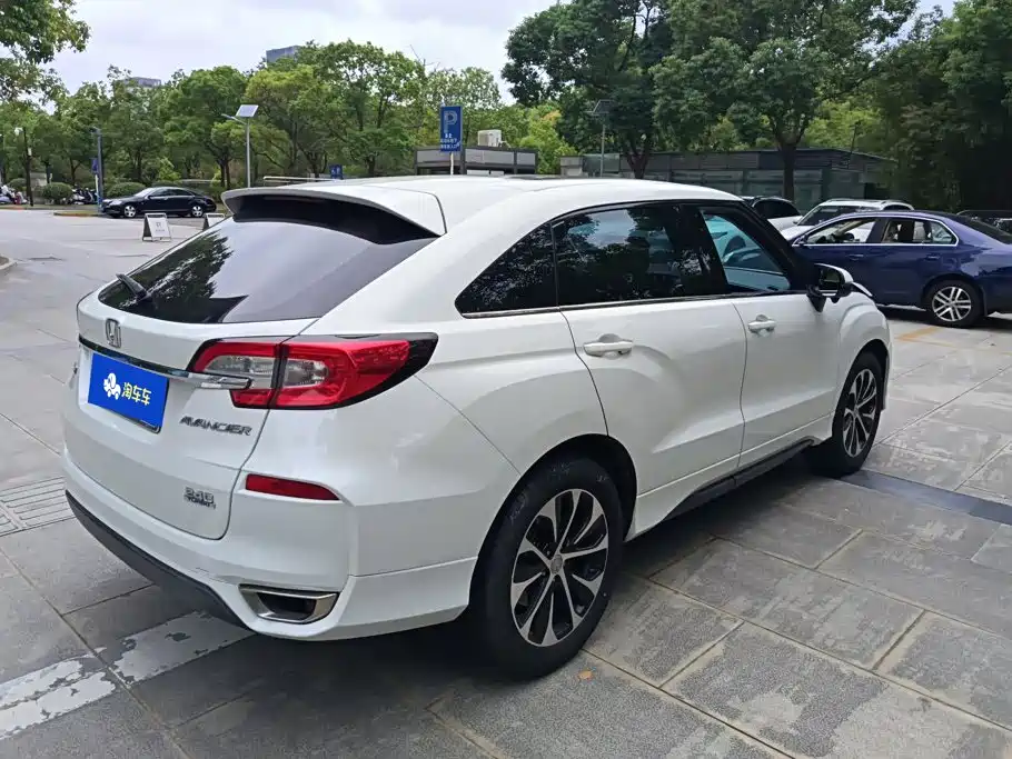 Honda Avancier — миниатюра 3