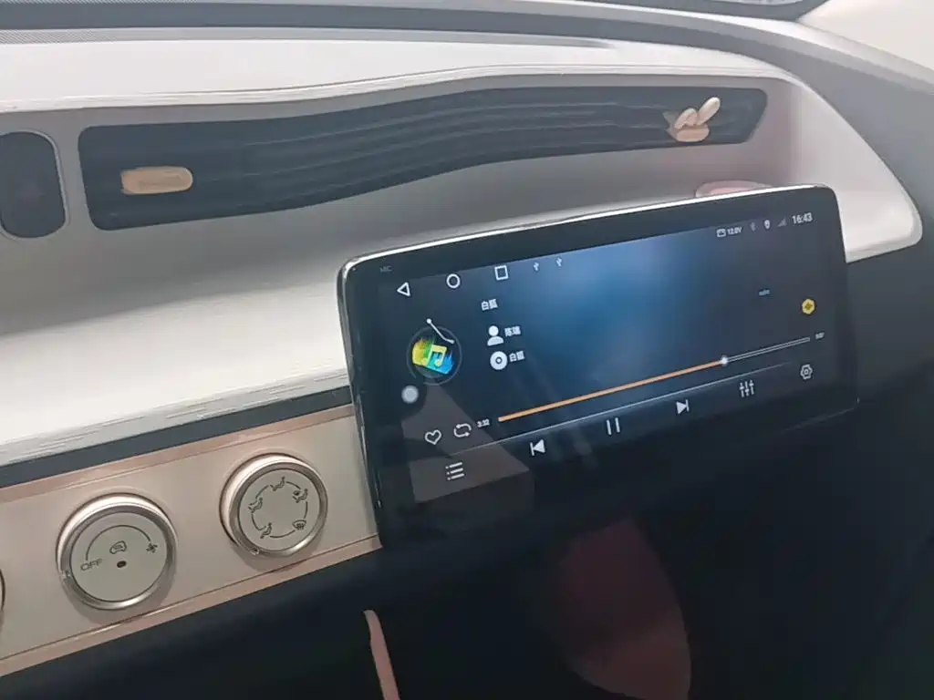 Wuling MINIEV — миниатюра 13