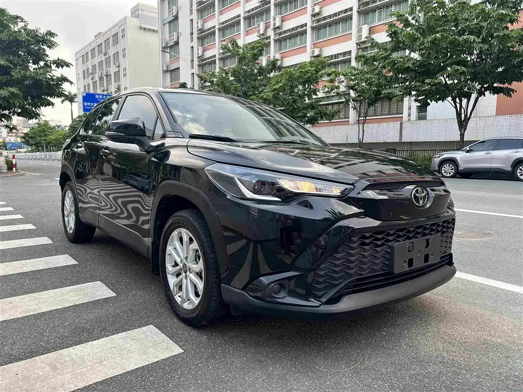 Toyota Frontlander — миниатюра 6