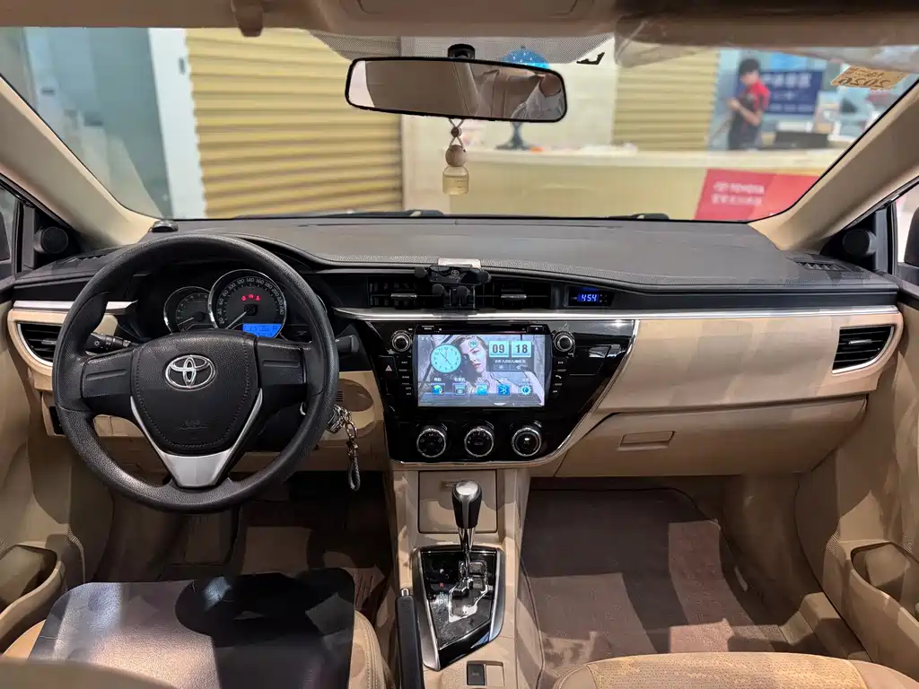 Toyota Corolla — миниатюра 13