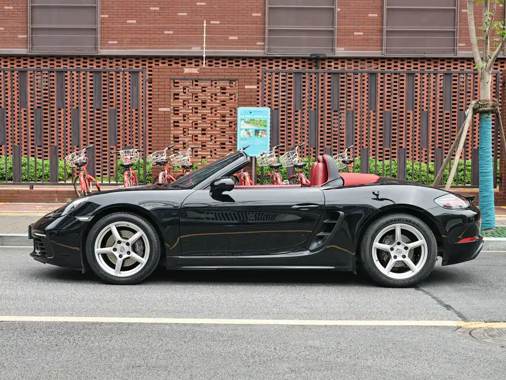 Porsche 718 2018 Boxster 2.0T