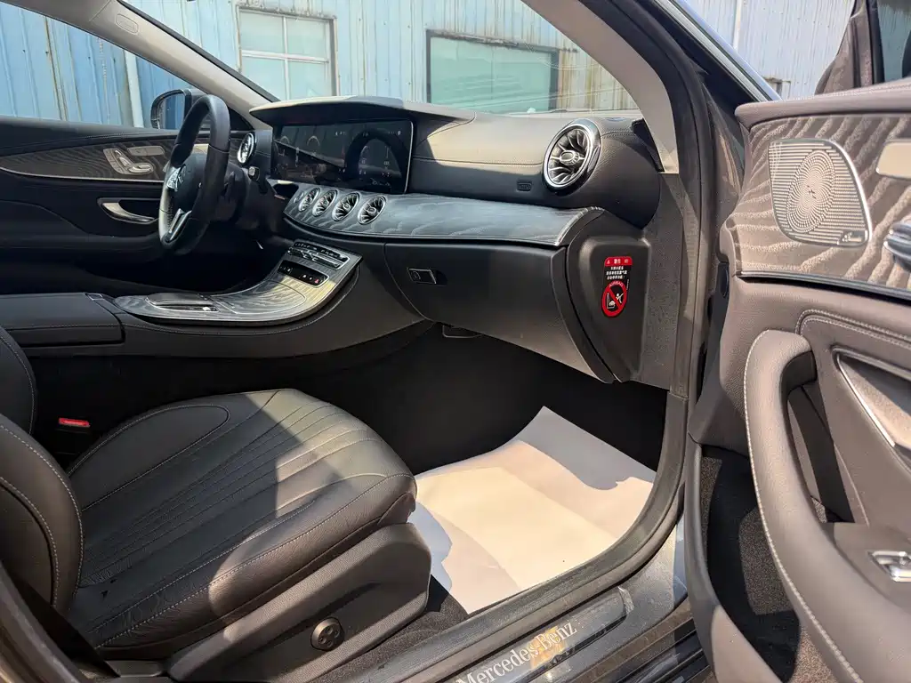 Mercedes-Benz CLS — миниатюра 5