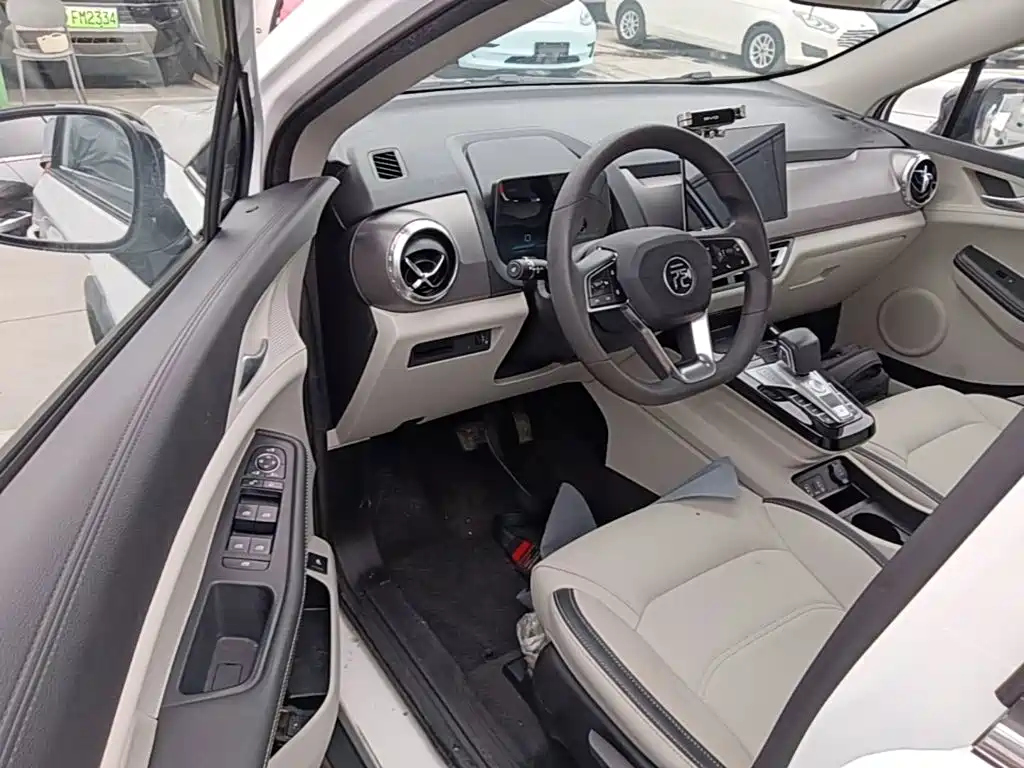BYD Yuan Pro — миниатюра 16