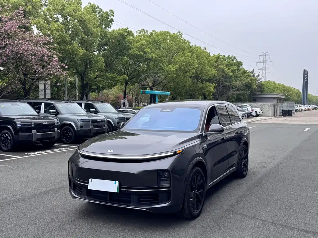 Li Auto Li L8 2023
