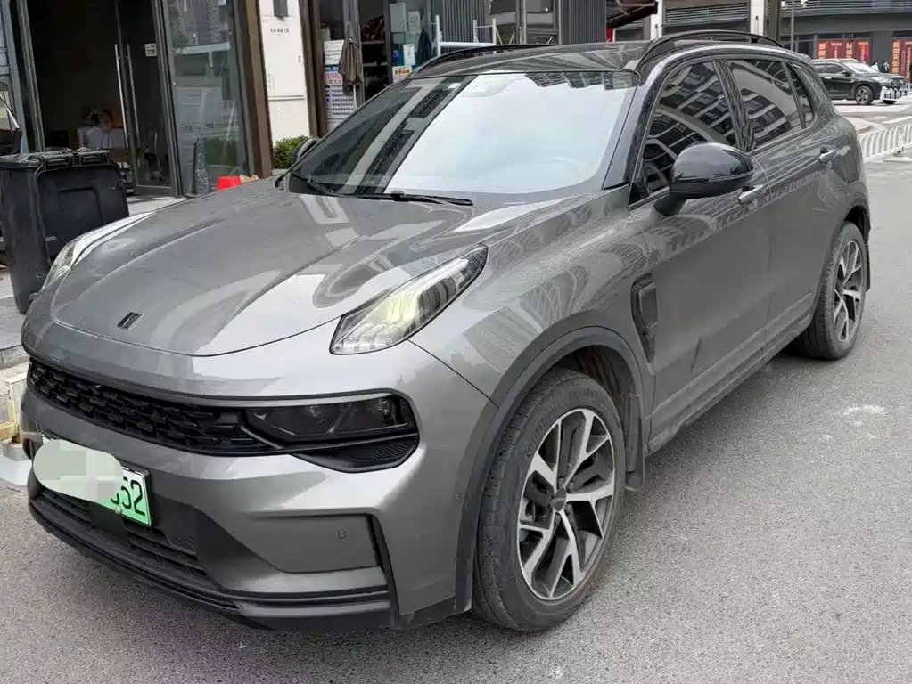 Lynk & Co 01 EM-P 2021