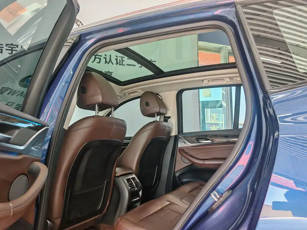 BMW X3 — миниатюра 14