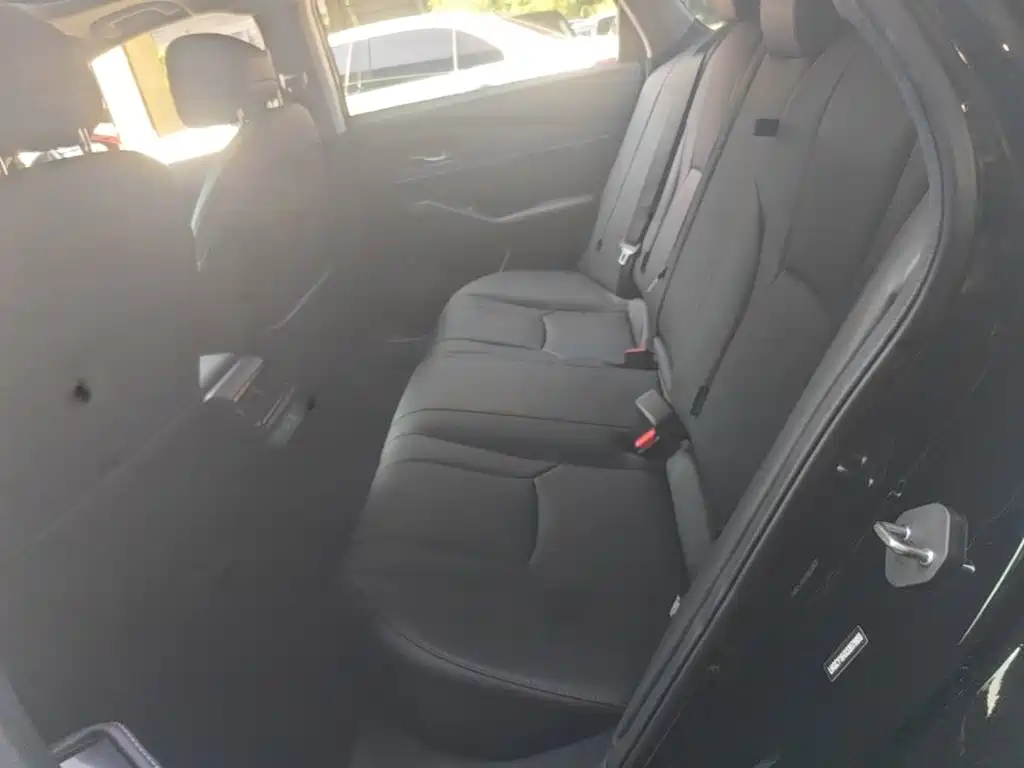 Honda Accord — миниатюра 17
