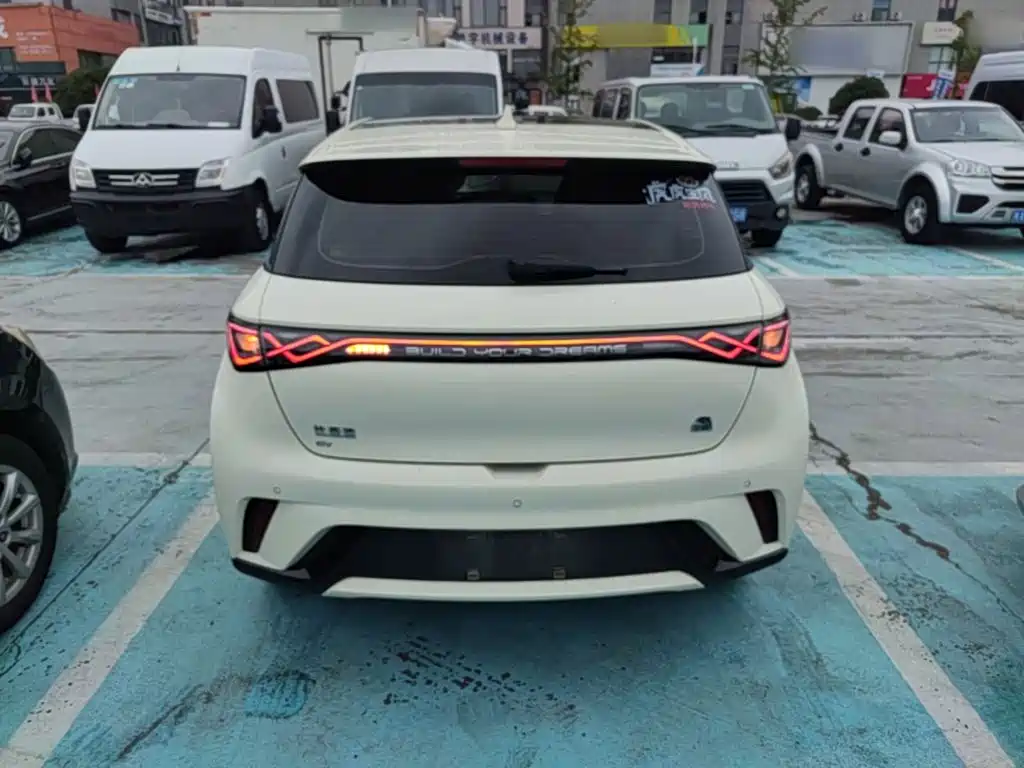 BYD Dolphin — миниатюра 6