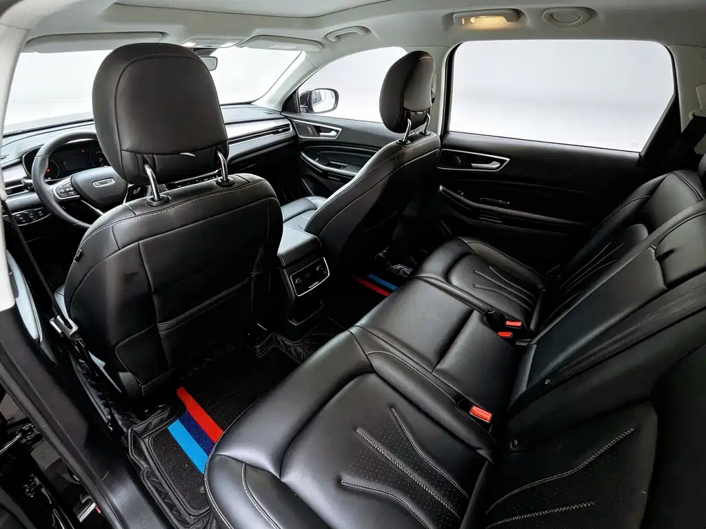 Ford Edge — миниатюра 11