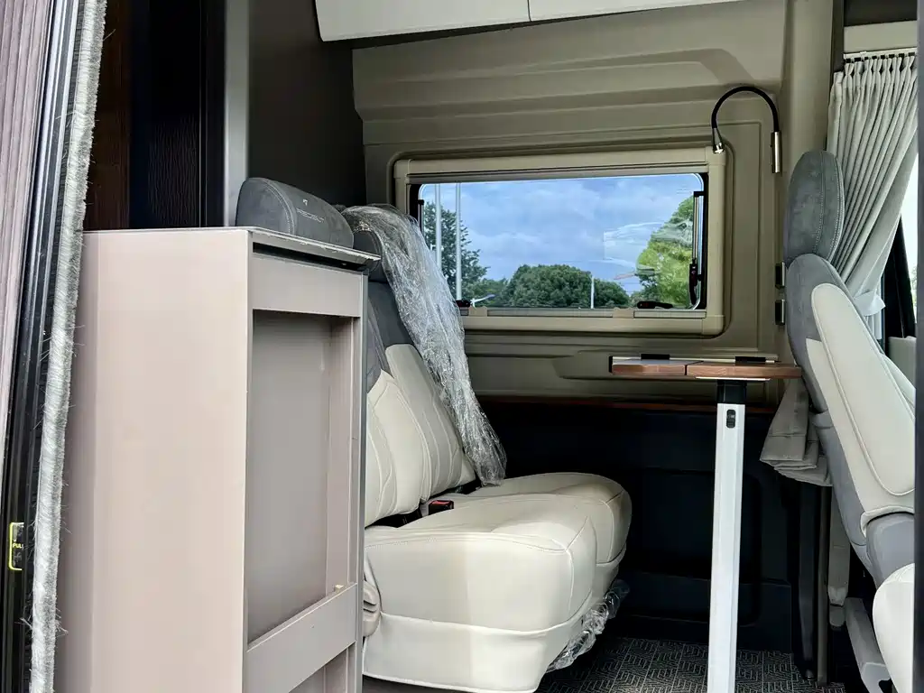 Ford Transit T8 — миниатюра 10