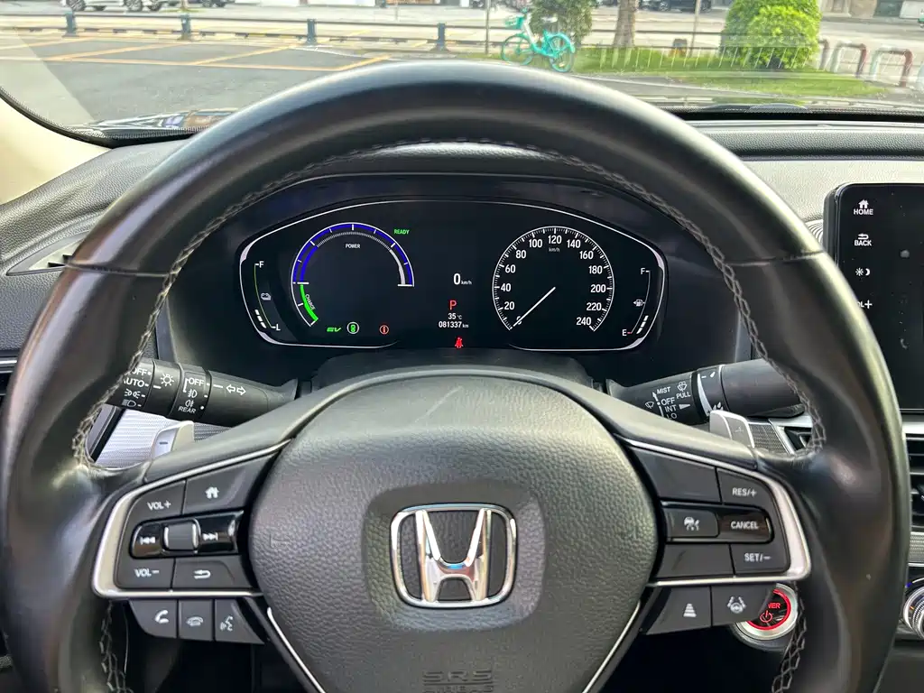 Honda Accord — миниатюра 18