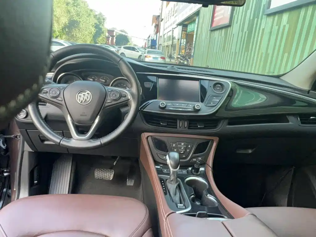 Buick Envision Plus — миниатюра 8