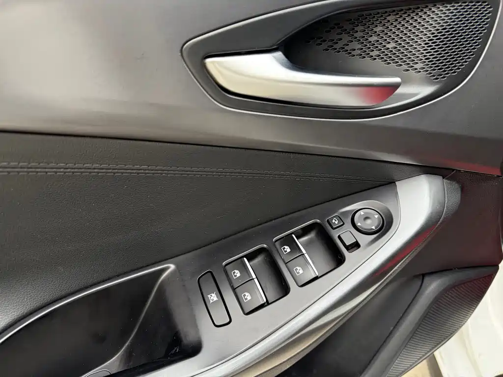 Hyundai Fista — миниатюра 13