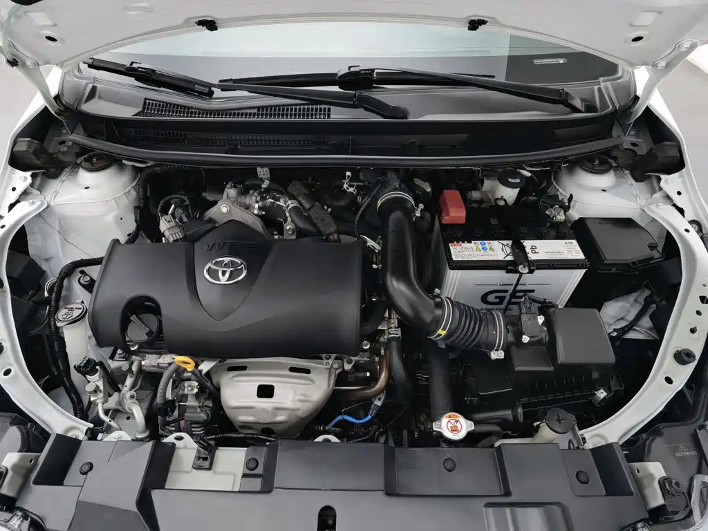 Toyota Yaris L — миниатюра 6