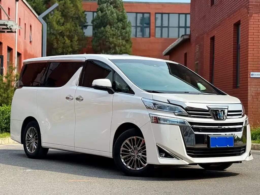 Toyota Vellfire 2021 2.5L HV Luxury
