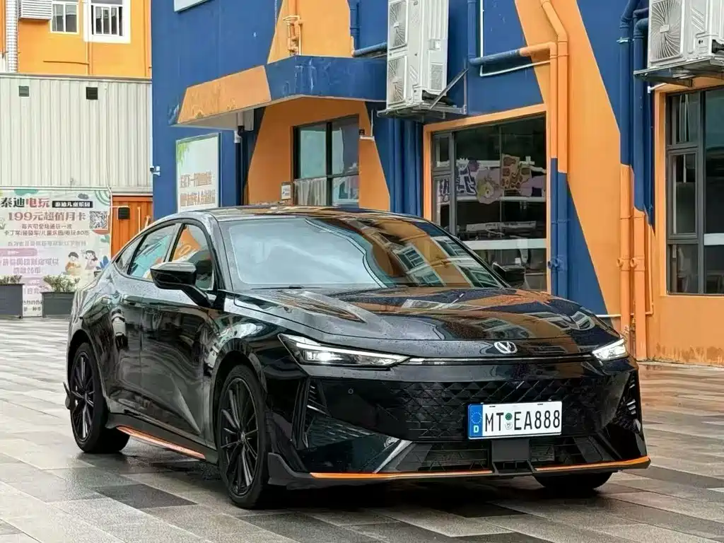Changan UNI-V — миниатюра 3