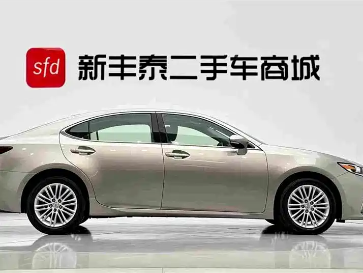 Lexus ES — миниатюра 3