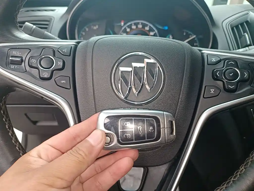 Buick Regal — миниатюра 9