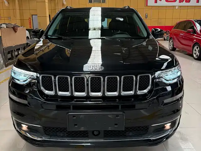 Jeep Grand Commander