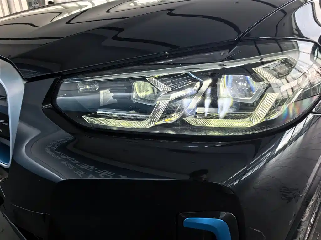 BMW iX3 — миниатюра 24