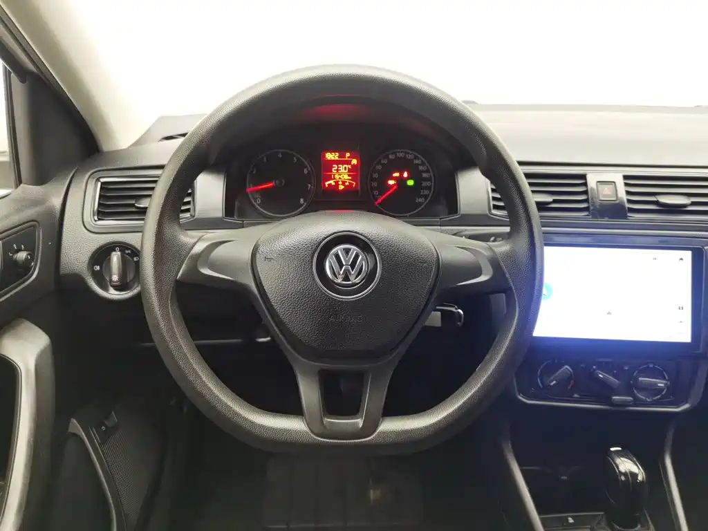 Volkswagen Santana — миниатюра 11